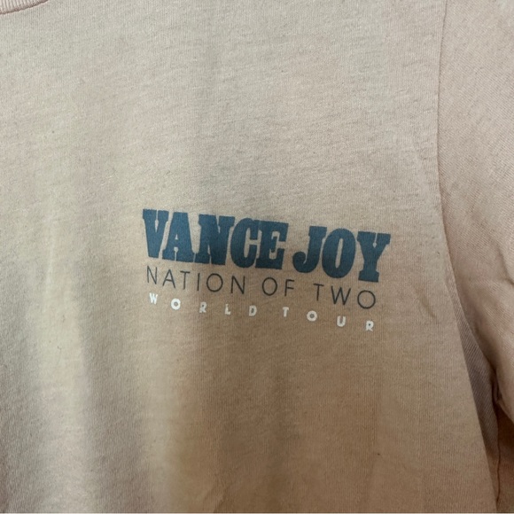 Vance Joy 2018 Concert Tee - Picture 2 of 3